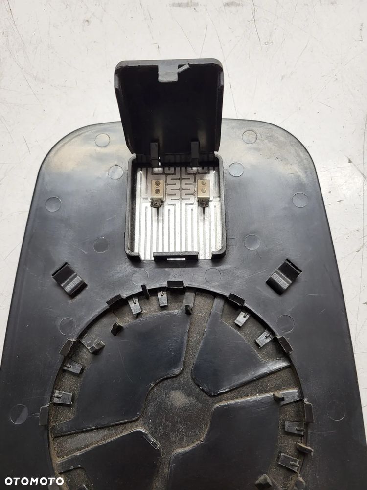 IVECO DAILY 65C / 70C 19- WKŁAD LUSTERKA GÓRNY PODGRZEWANY - 4