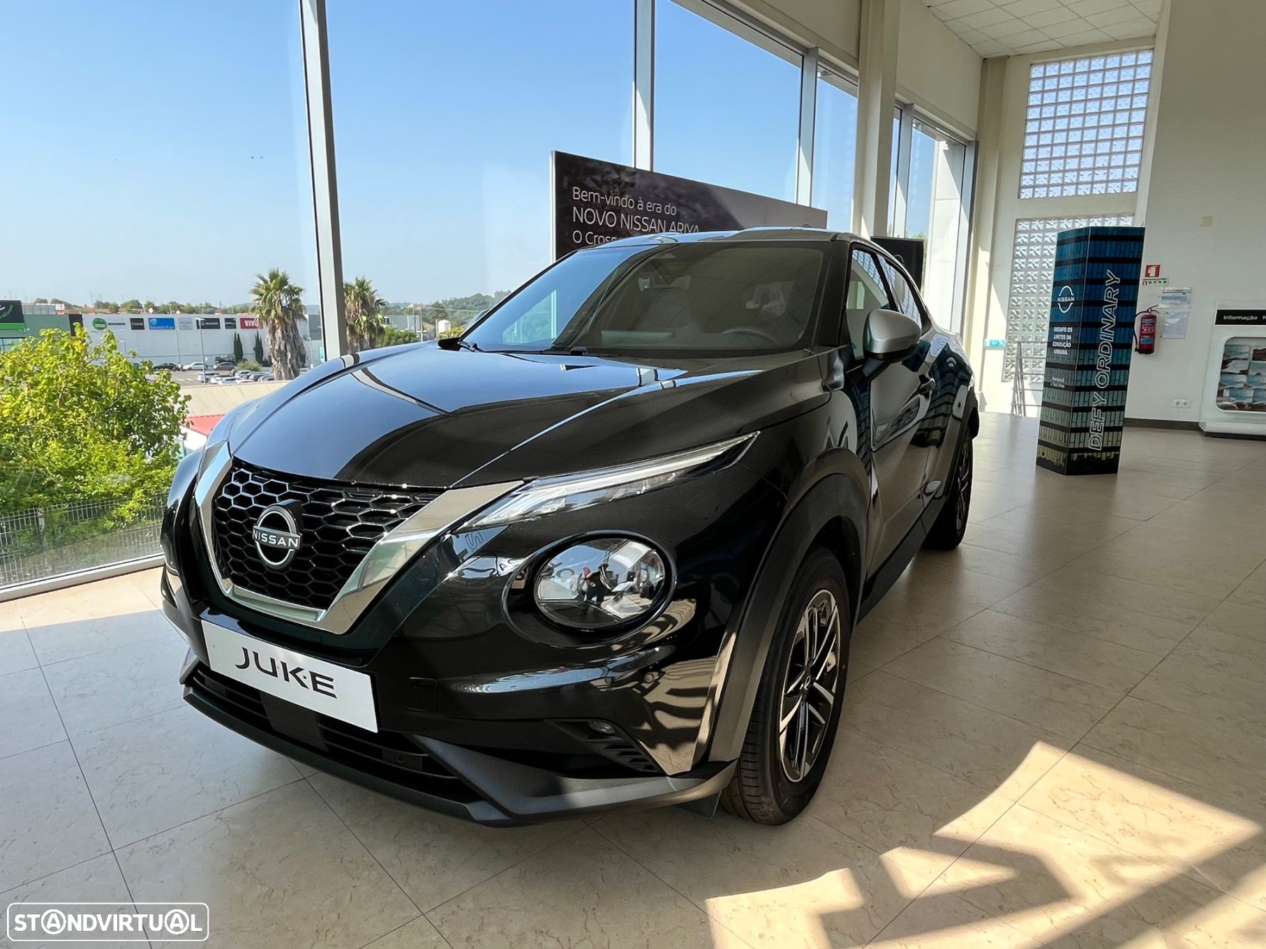 Nissan Juke 1.0 DIG-T N-Connecta Two Tone - 2