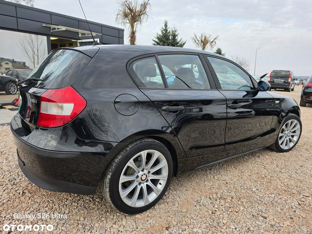 BMW Seria 1 116i - 25