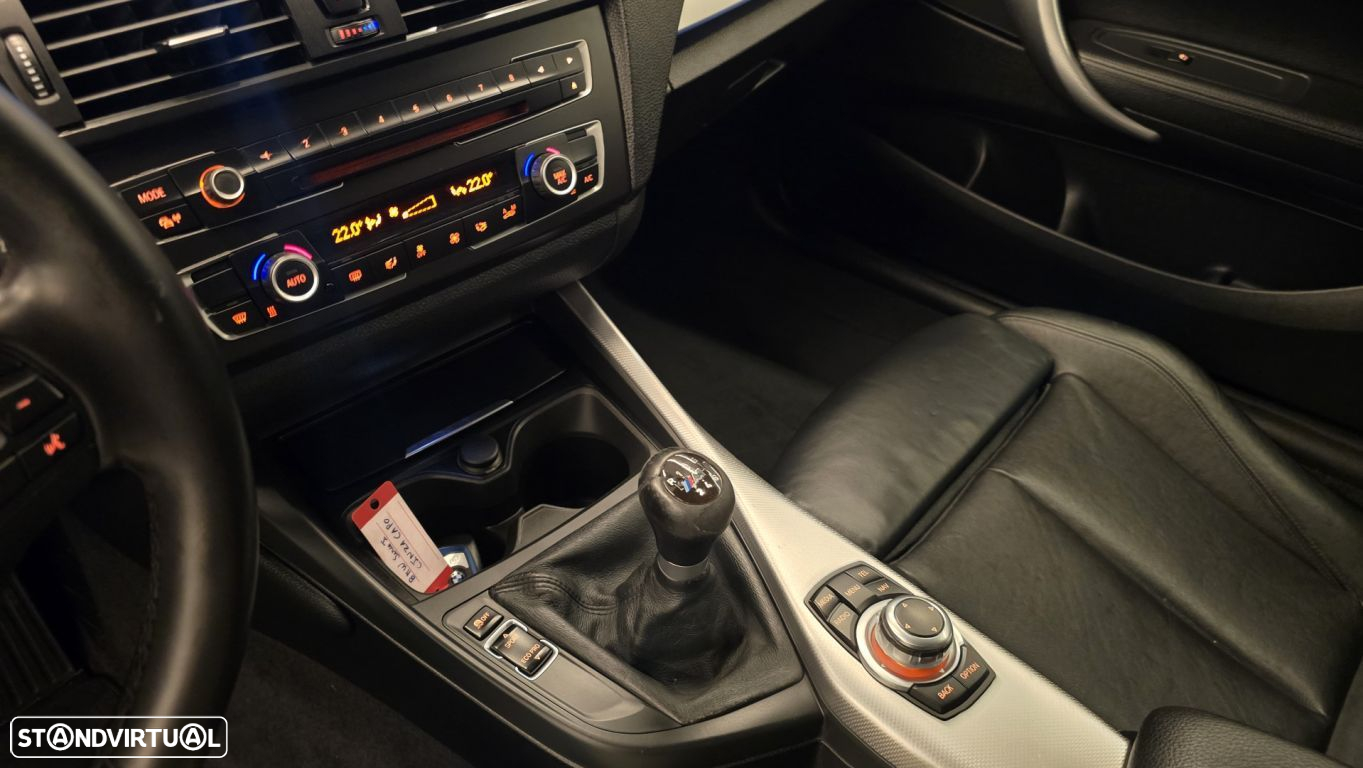 BMW 118 d Pack M - 38