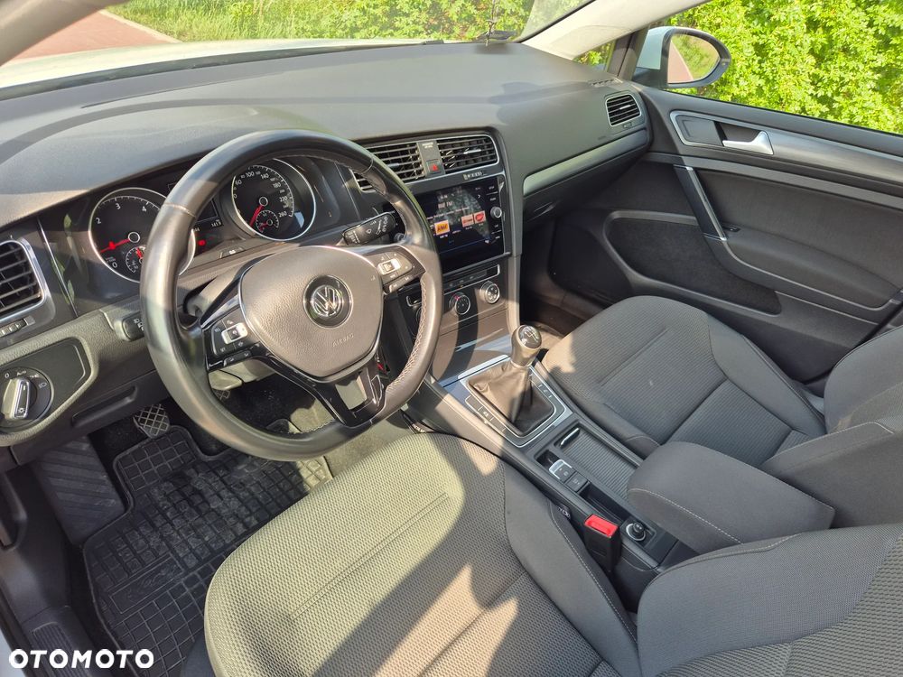 Volkswagen Golf 1.6 TDI BMT Comfortline - 8