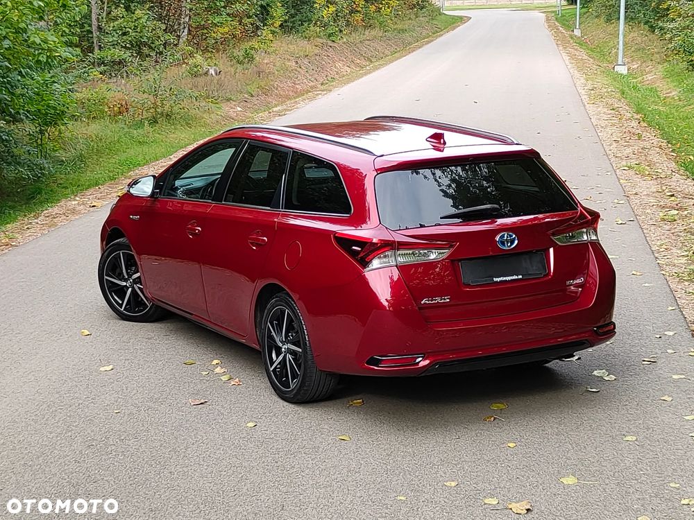 Toyota Auris 1.8 VVT-i Hybrid Automatik Touring Sports Design Edition - 11