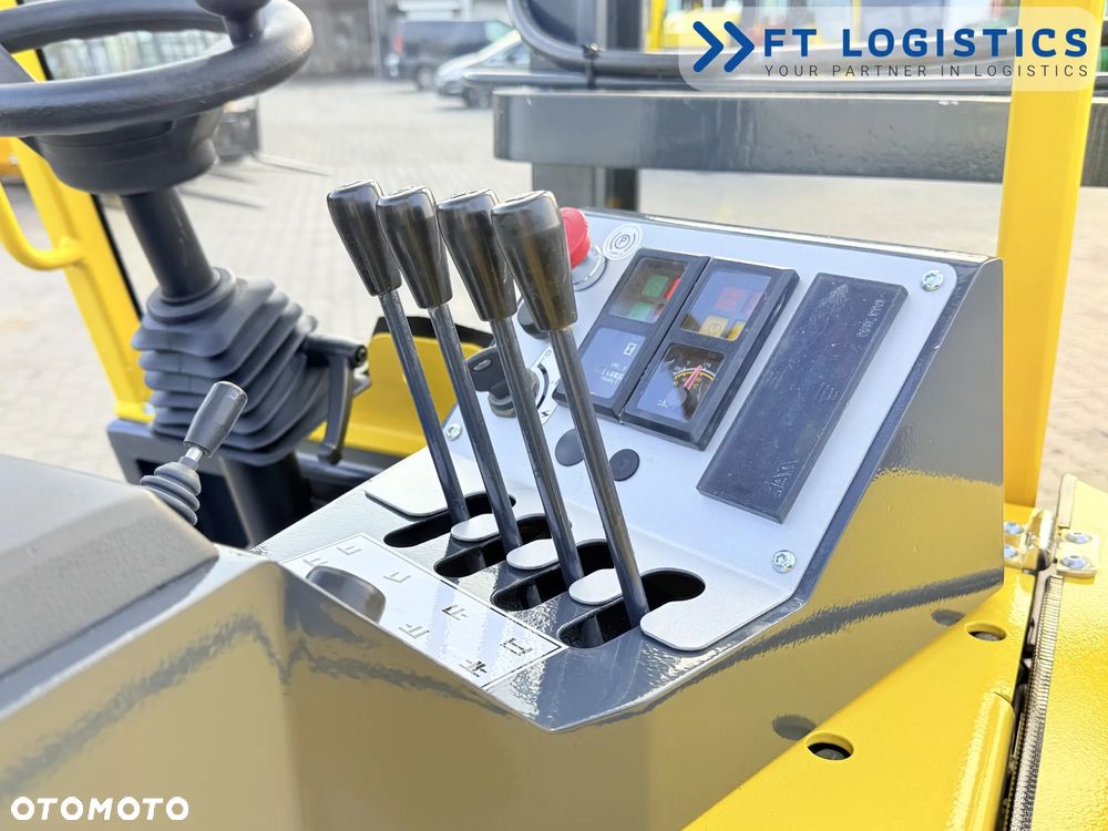 Combilift WÓZEK CZTEROKIERUNKOWY - WIELOKIERUNKOWY | COMBILIFT CB3000 | GAS | TRIPLEX 4900MM | WOLNY SKOK | POZYCJONER WIDEŁ | PRZESUW WIDEŁ | STAN IDEALNY | Szeroka oferta wózków czterokierunkowych i bocznych, dopasowanych do różnorodnych potrzeb i zastosowań - 41