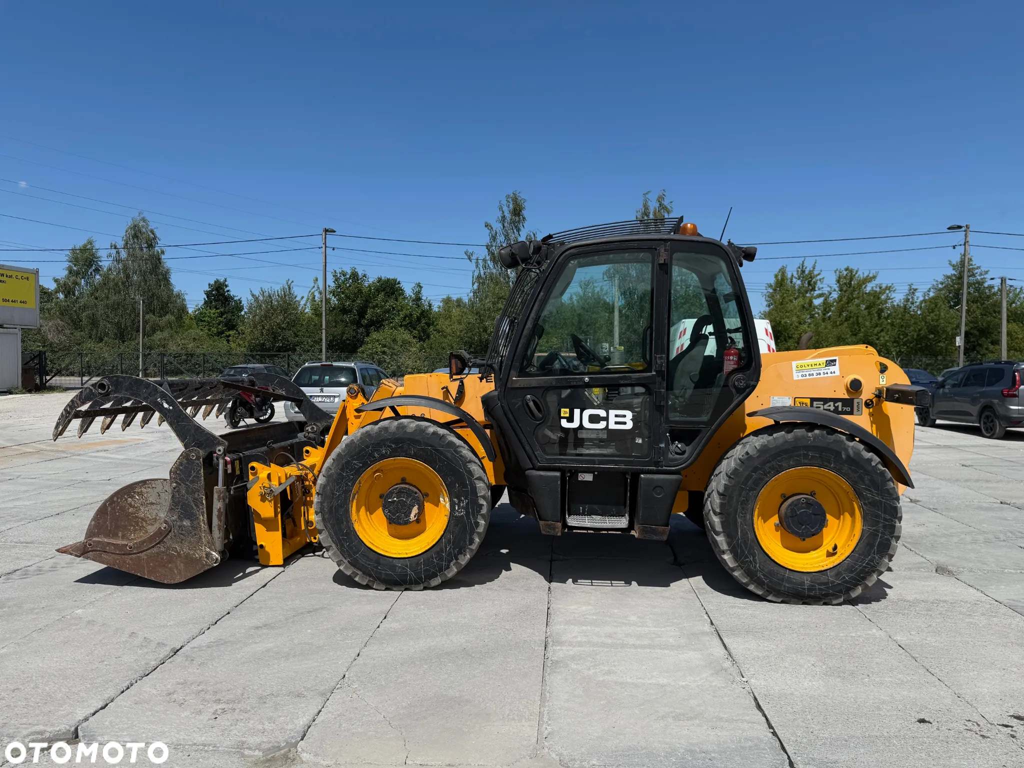 JCB 541-70 / 2009 / Łyżka Szczęka z Chwytakiem / Widły - 2