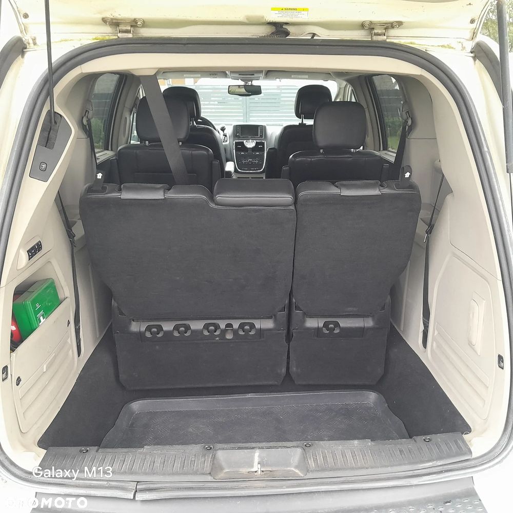 Chrysler Town & Country 3.6 Limited - 5