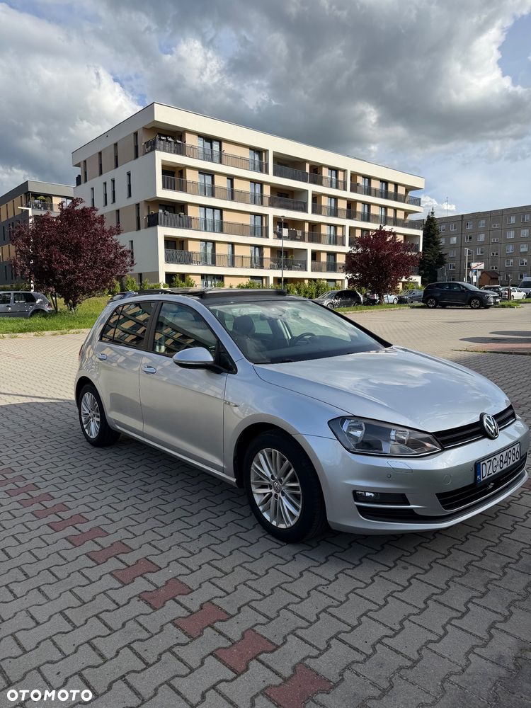Volkswagen Golf 1.2 TSI BMT Comfortline - 2