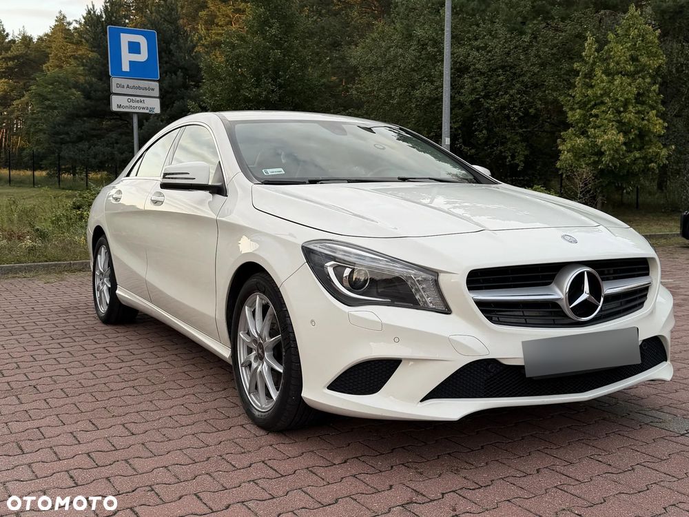 Mercedes-Benz CLA 200 7G-DCT - 2