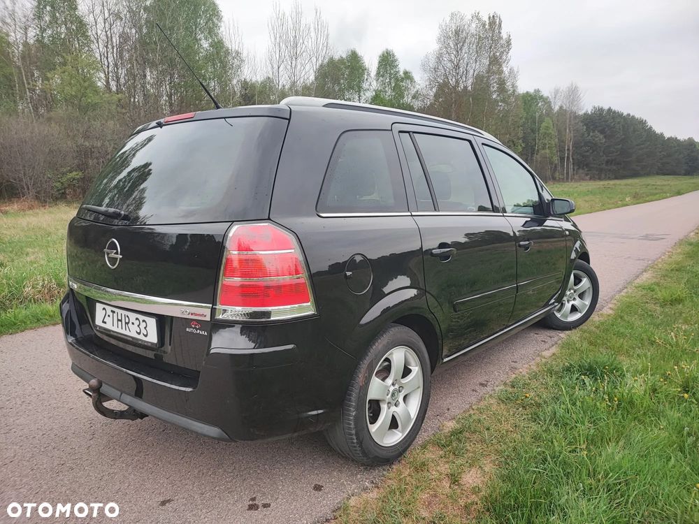 Opel Zafira 2.0 Turbo Sport - 29