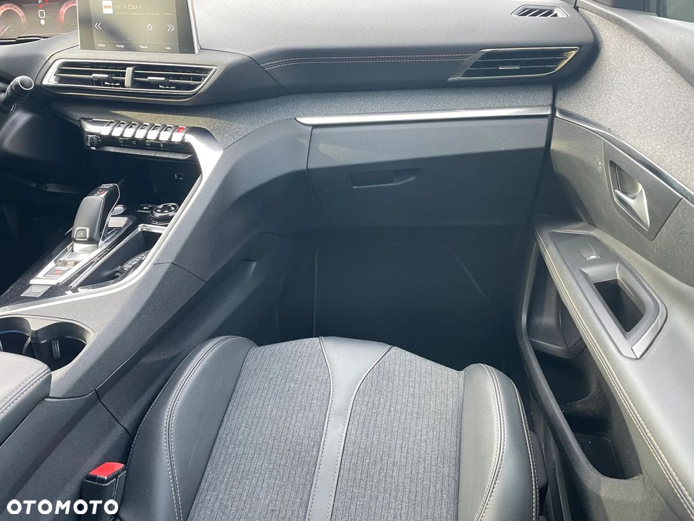 Peugeot 3008 1.6 PureTech GPF GT Line S&S EAT8 - 17