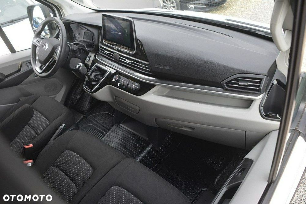 Maxus DELIVER 9 - 18