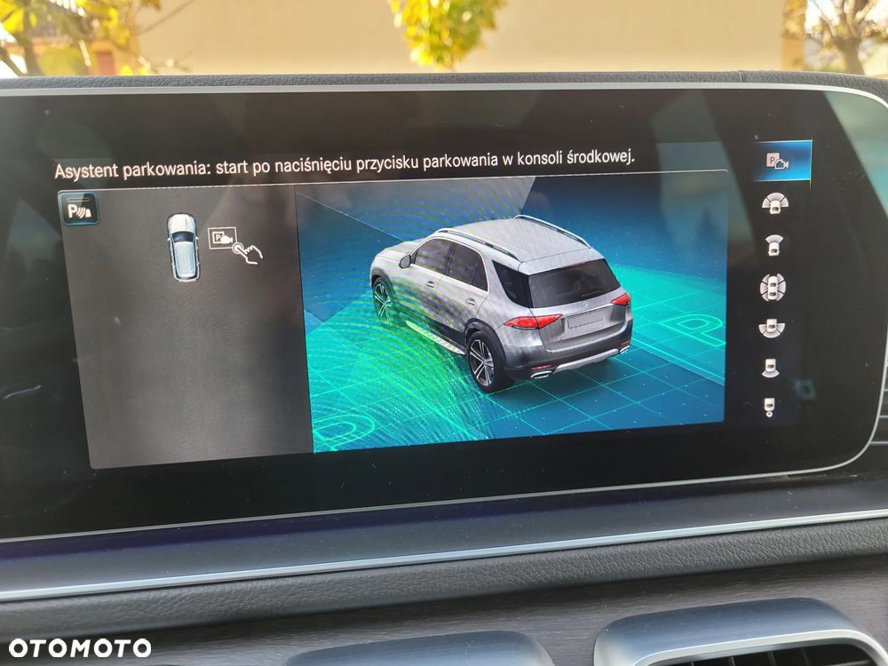 Mercedes-Benz GLE 400 d 4Matic 9G-TRONIC AMG Line - 28