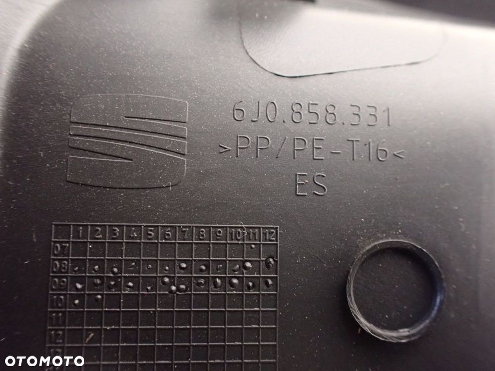 RAMKA WYBIERAKA BIEGÓW SEAT IBIZA IV  6J0858331 - 5