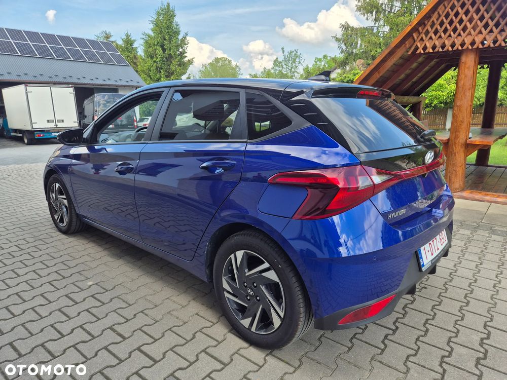Hyundai i20 blue 1.2 Pure - 6