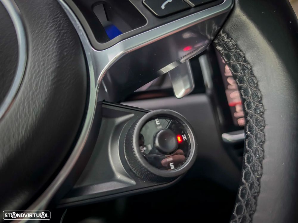 Porsche Cayenne Coupé E-Hybrid - 23