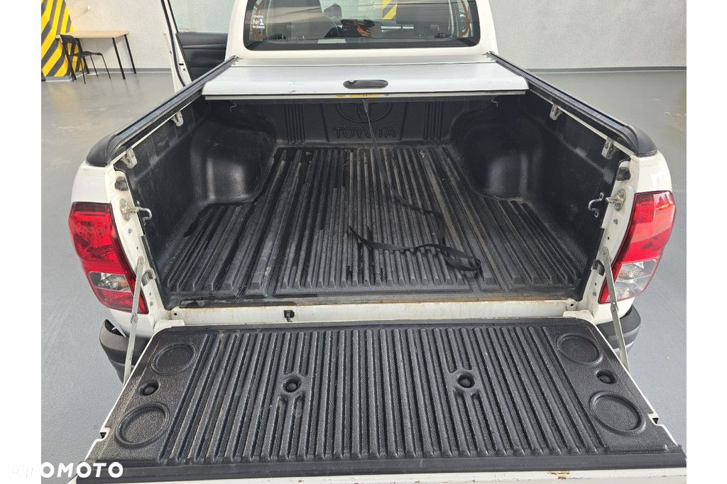 Toyota Hilux - 3