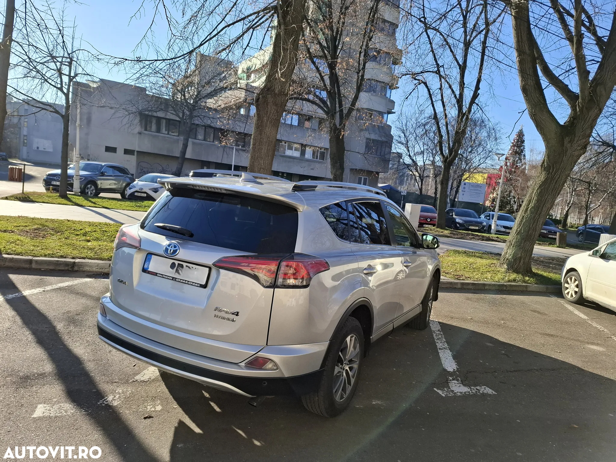 Toyota RAV4 2.5 VVT-i HSD 4x4 Luxury - 3