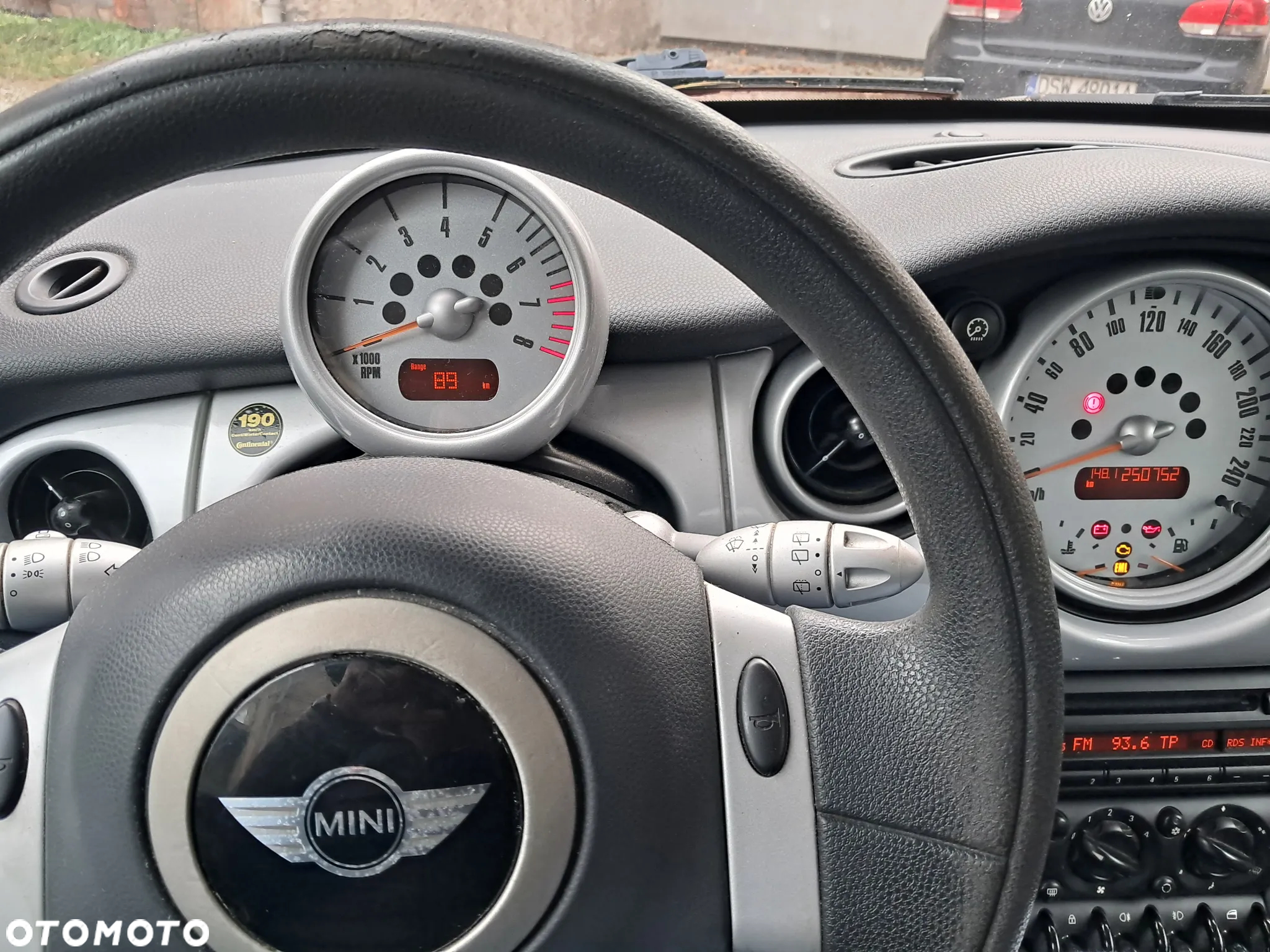 MINI ONE Standard - 15