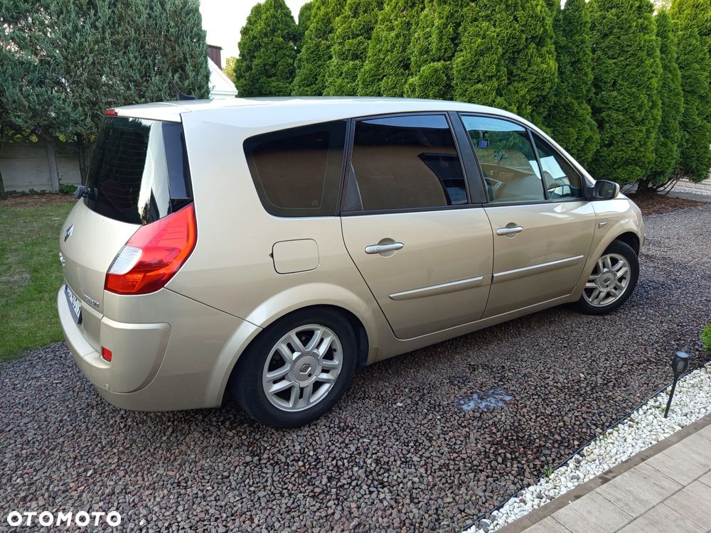 Renault Grand Scenic - 3