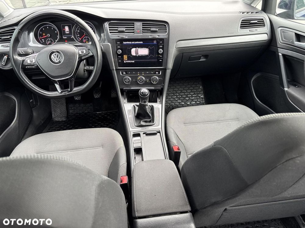 Volkswagen Golf - 19