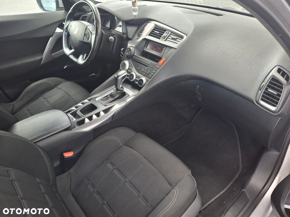 Citroën DS5 THP 155 Chic - 13