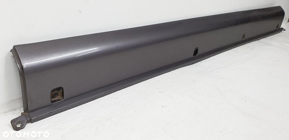 LISTWA NAKŁADKA PROGU LEWA WARM SILVER / YK HYUNDAI TERRACAN 87782-H1500 - 3