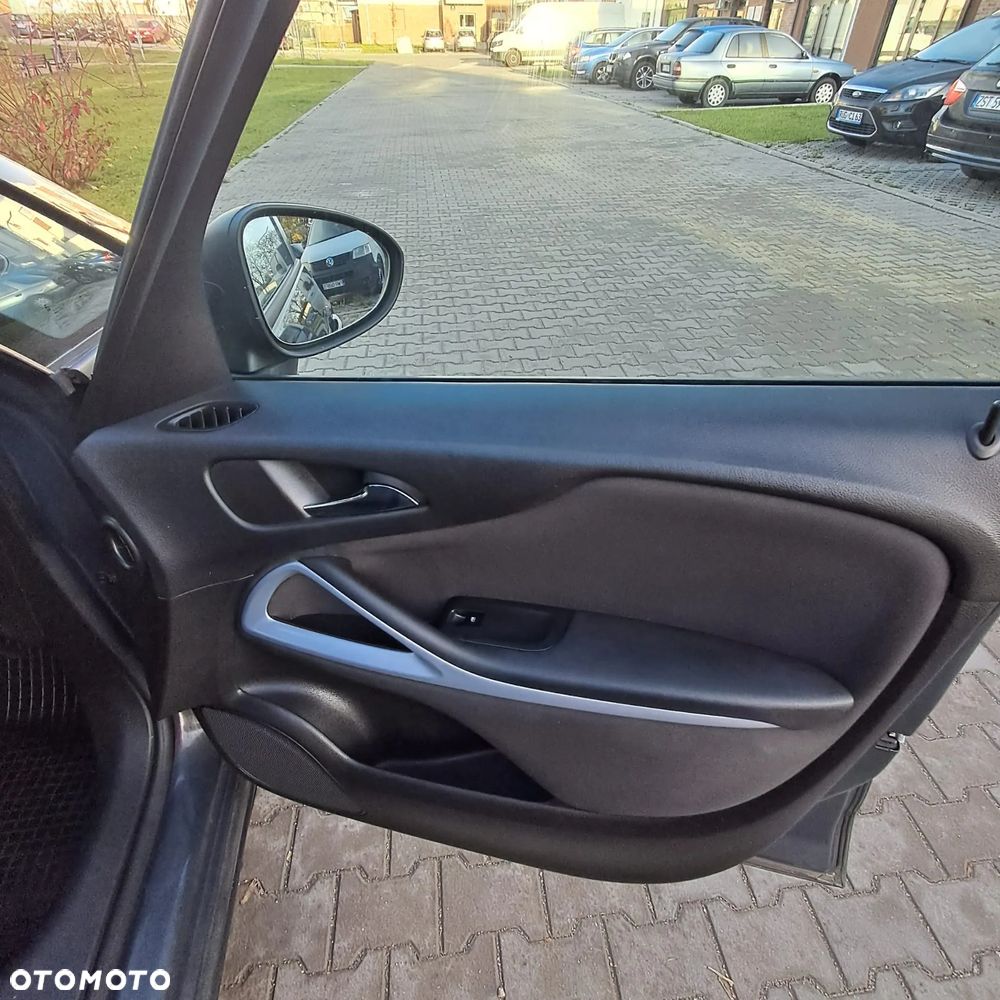Opel Zafira Tourer 2.0 CDTI Edition - 16