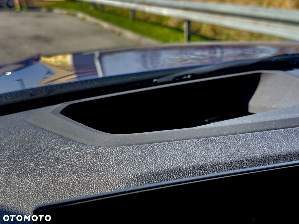 BMW Seria 3 320d xDrive mHEV sport - 17