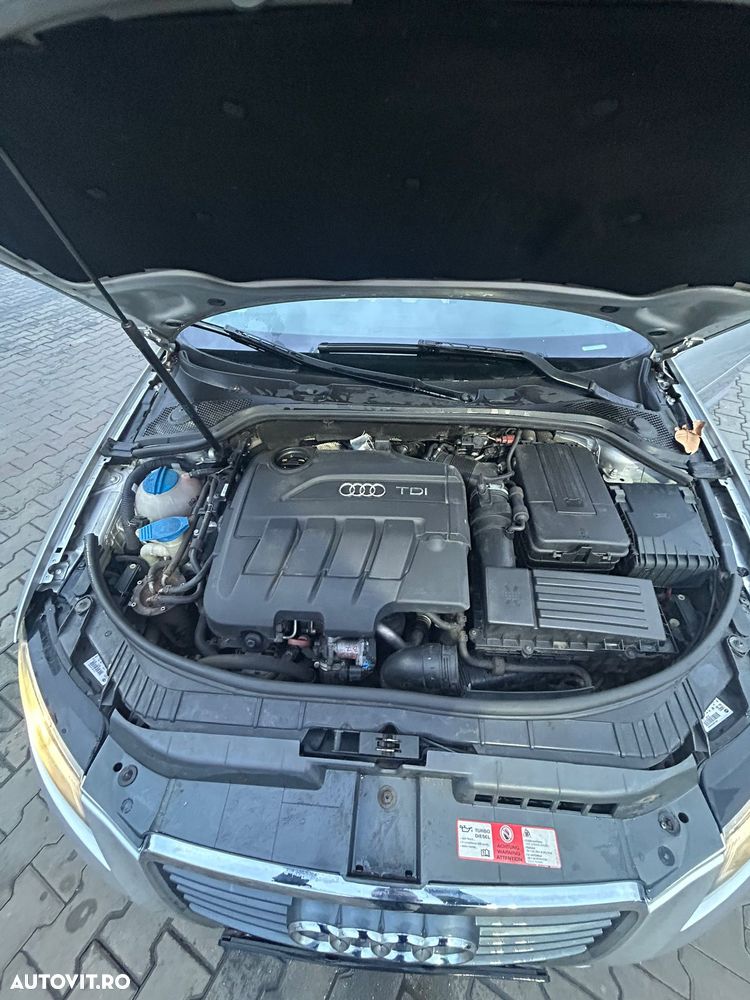 Audi A3 2.0 TDI Sportback DPF Ambiente - 2