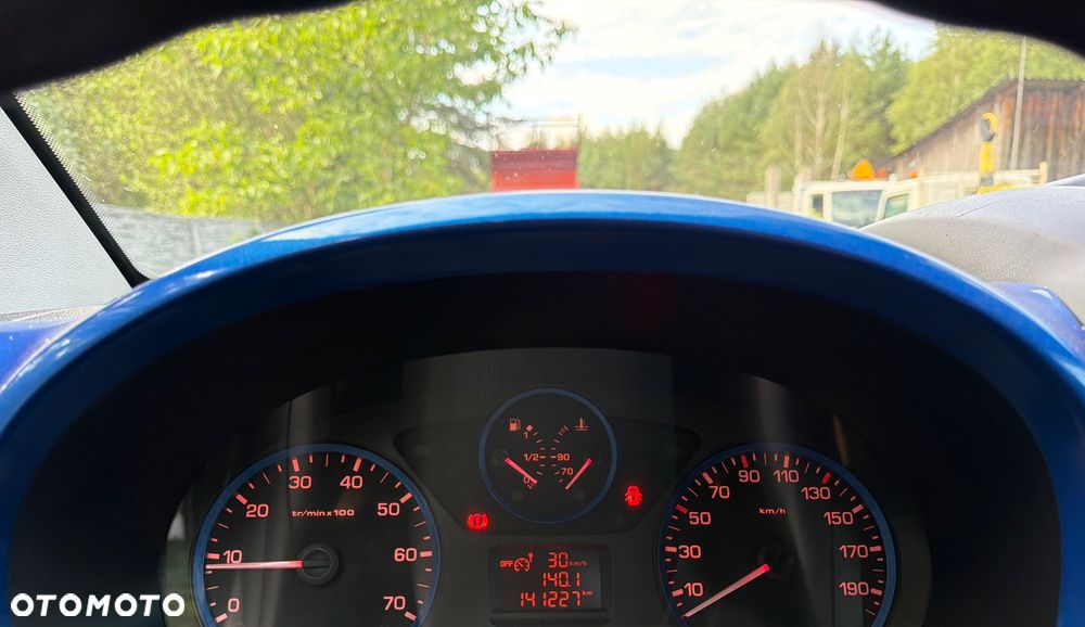 Peugeot Partner HDi FAP 110 Premium - 10