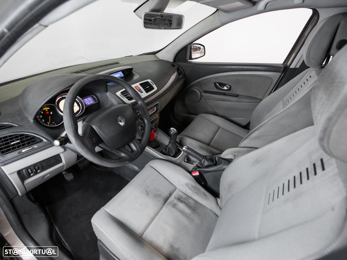 Renault Mégane - 6