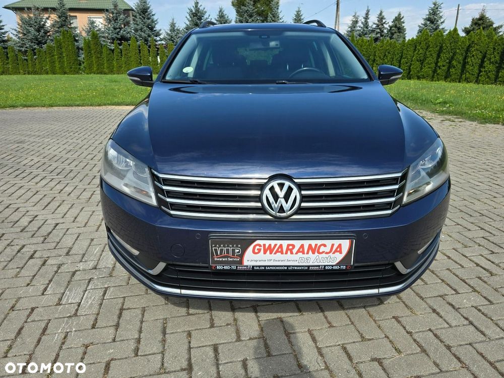 Volkswagen Passat - 4