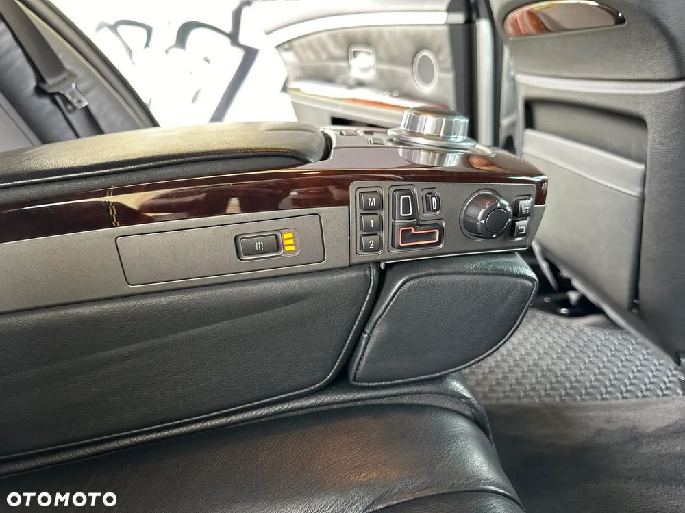 BMW Seria 7 760i L - 30