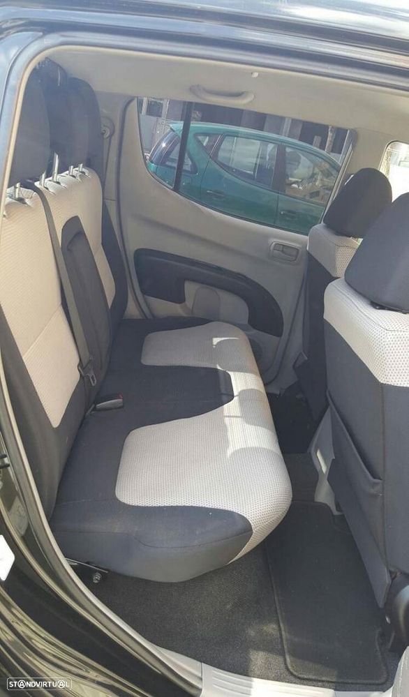 Mitsubishi L200 2.5 DI-D CD Invite AC - 6