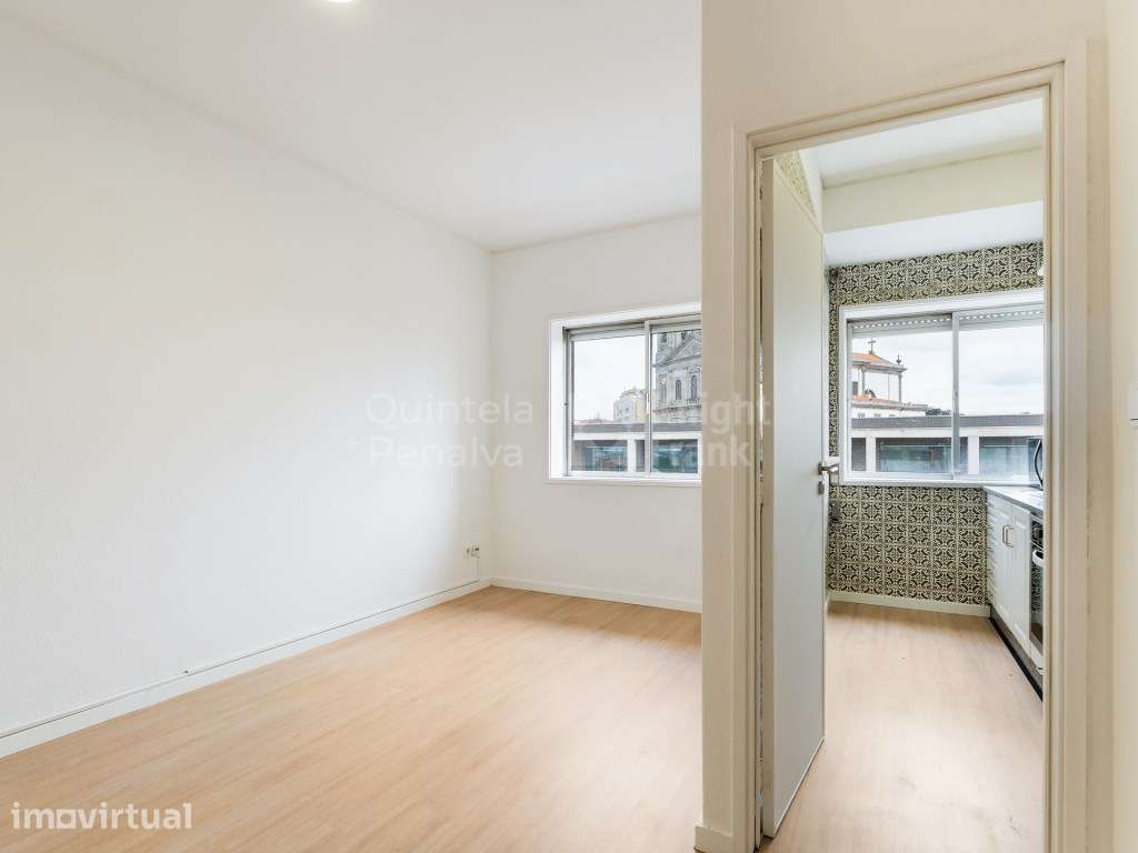 Apartamento T1 para arrendar no Bonfim, Porto - Grande imagem: 4/25