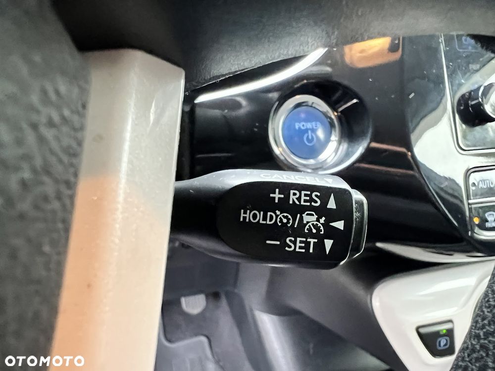 Toyota Prius - 8