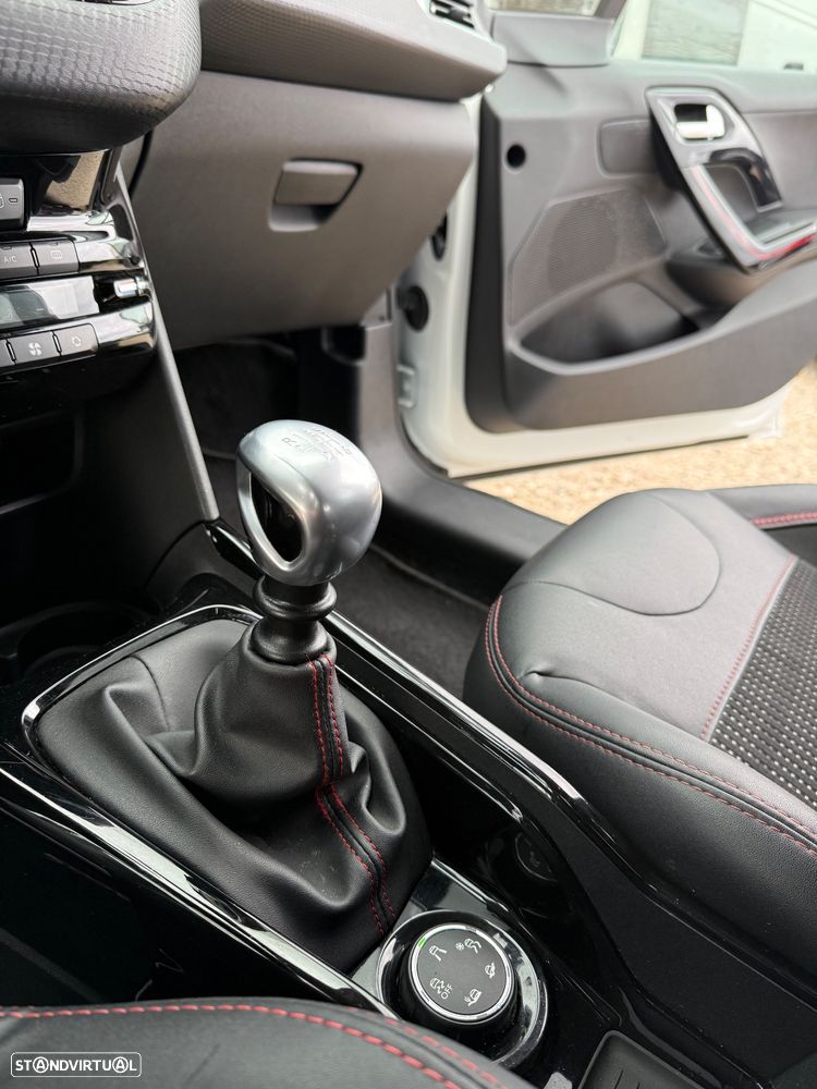 Peugeot 2008 PureTech 130 Stop&Start GT-Line Edition - 25