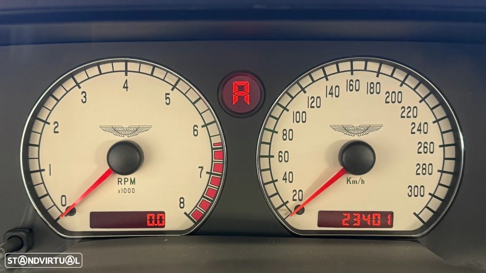 Aston Martin DB7 Vantage Volante - 28