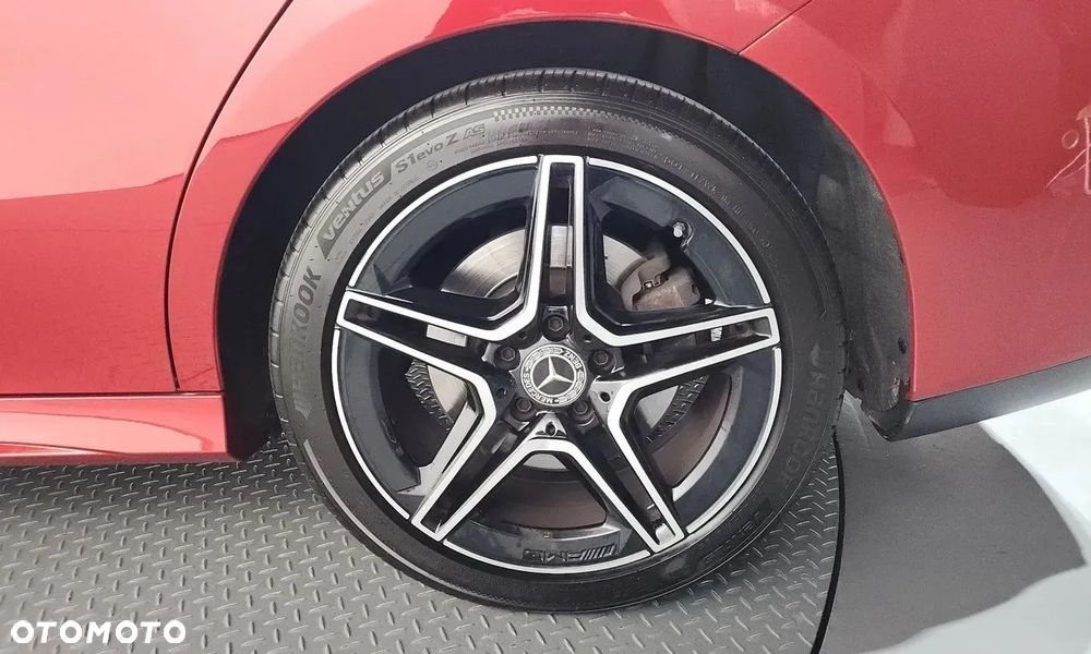 Mercedes-Benz CLA 250 4-Matic Progressive 7G-DCT - 7