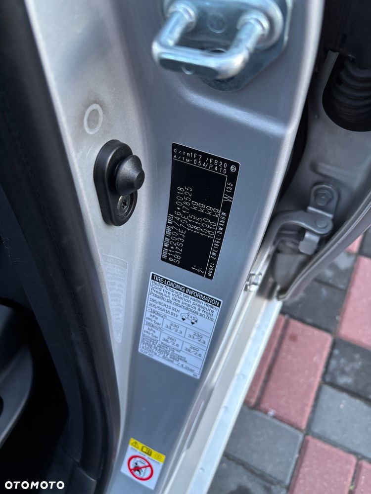Toyota Auris 1.8 HSD Luna - 19