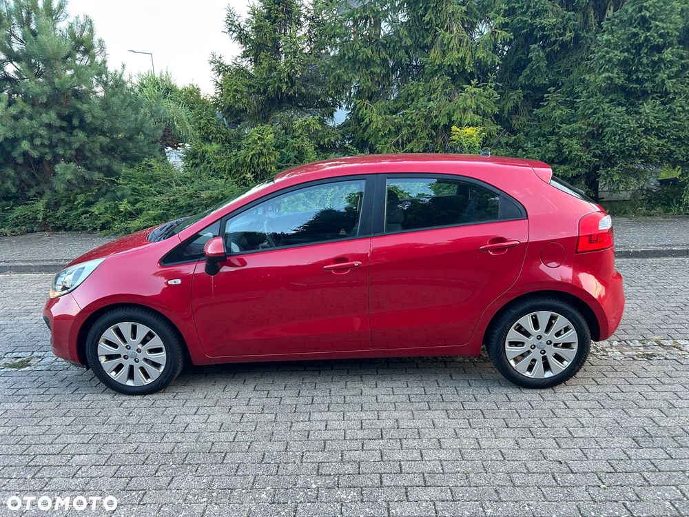 Kia Rio 1.2 M - 10