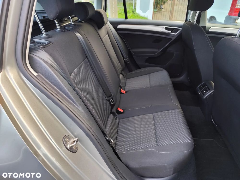 Volkswagen Golf 1.6 TDI (BlueMotion Technology) DSG Comfortline - 13