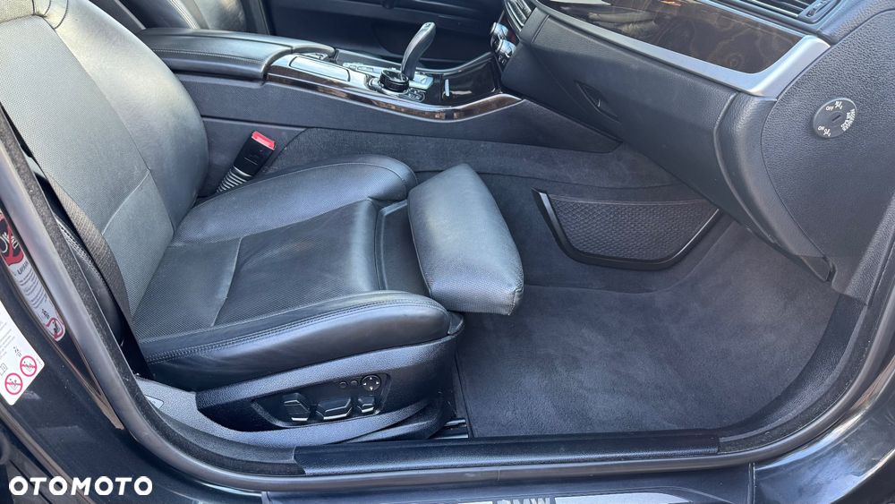 BMW Seria 5 - 16