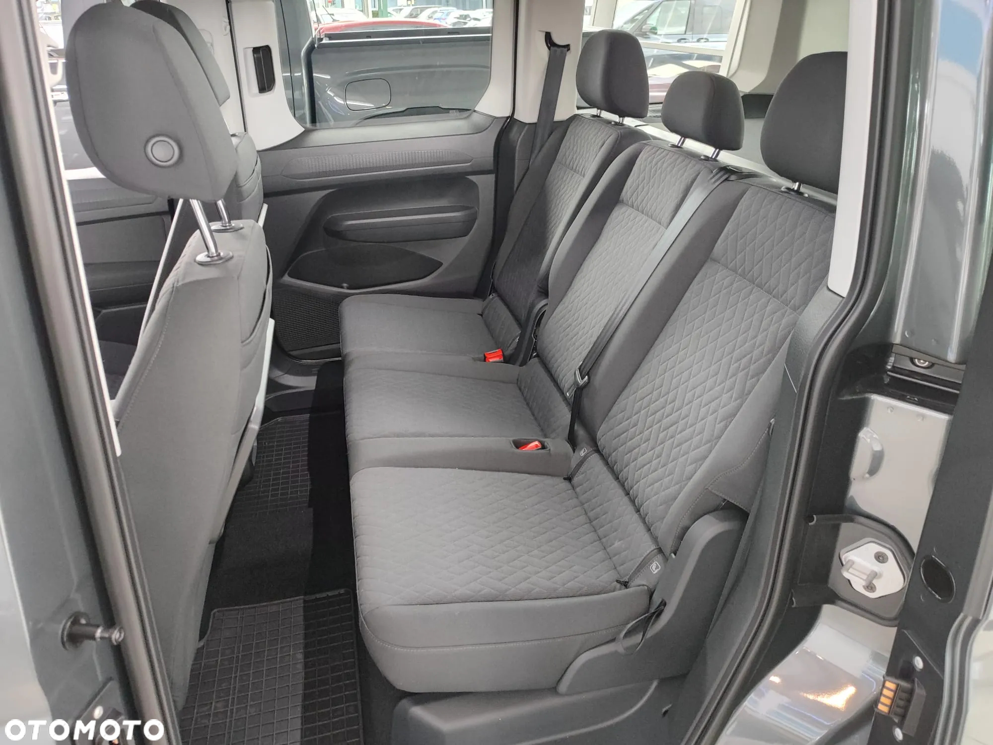 Volkswagen Caddy 1.5 TSI DSG - 10