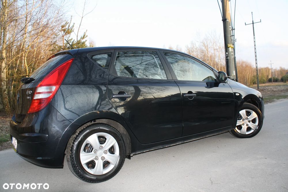 Hyundai i30 1.4 Classic + - 7