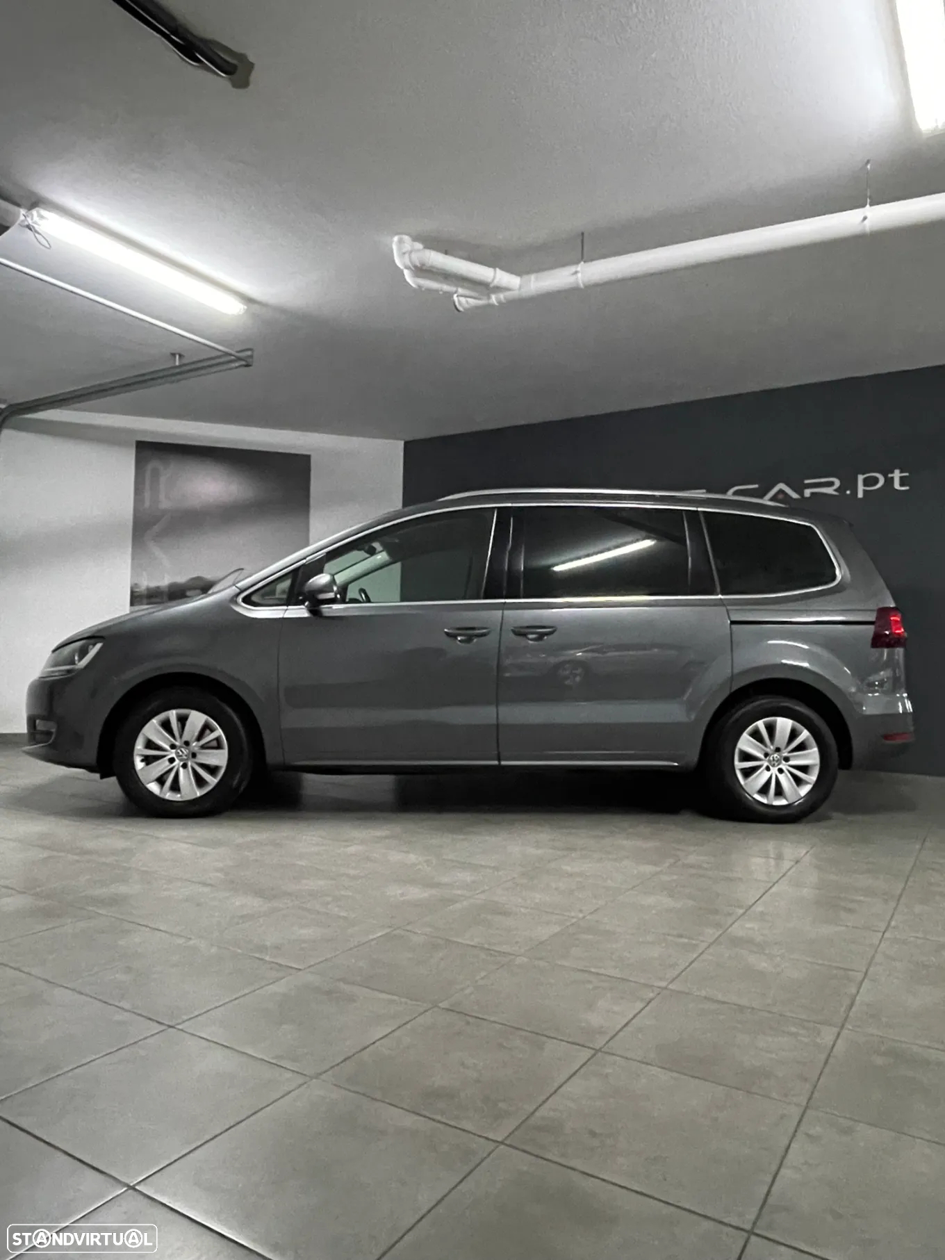 VW Sharan 2.0 TDI Confortline - 16