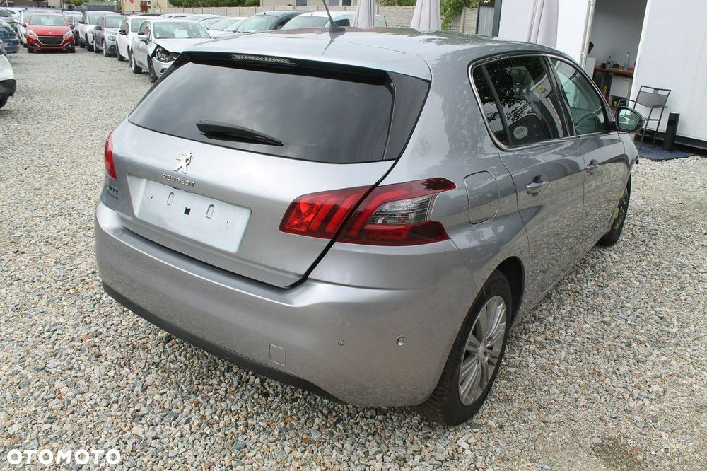 Peugeot 308 - 5