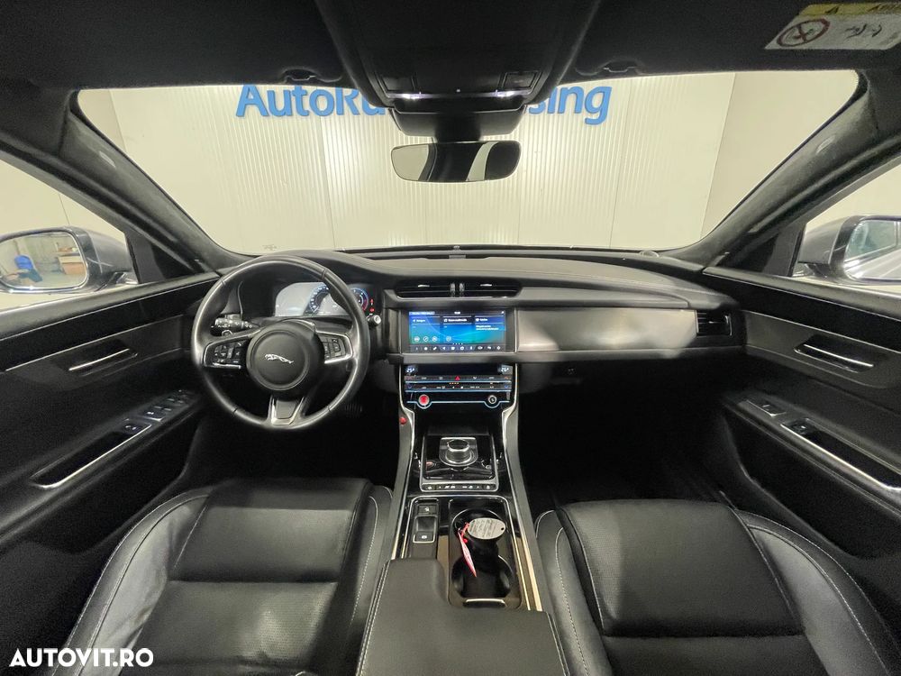 Jaguar XF 20d AWD Aut. Chequered Flag - 7