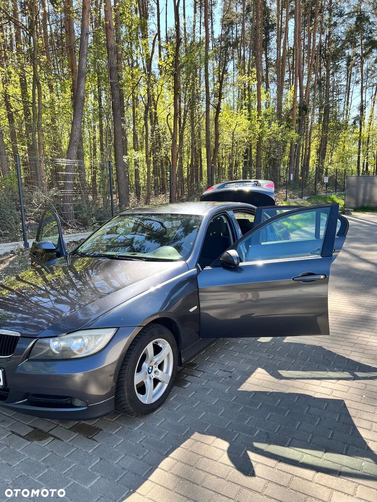 BMW Seria 3 318i - 12