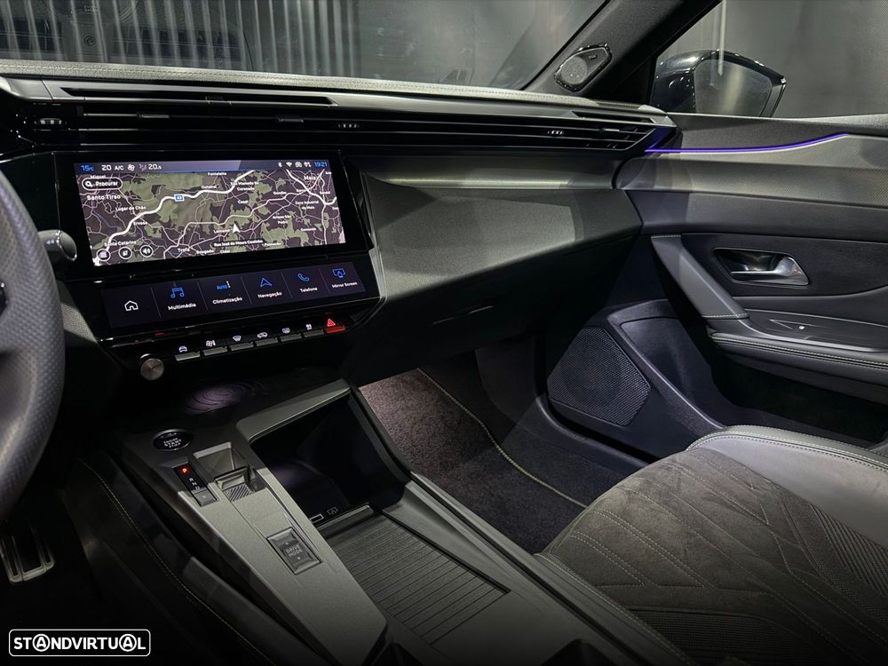 Peugeot 408 1.6 Hybrid GT e-EAT8 - 21