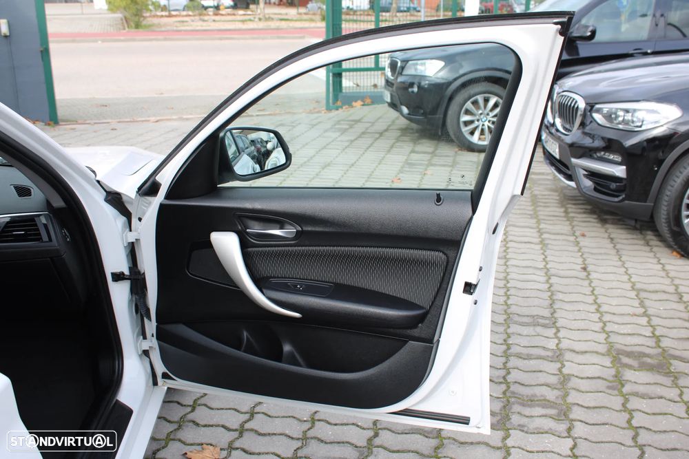 BMW 116 d Line Sport - 11